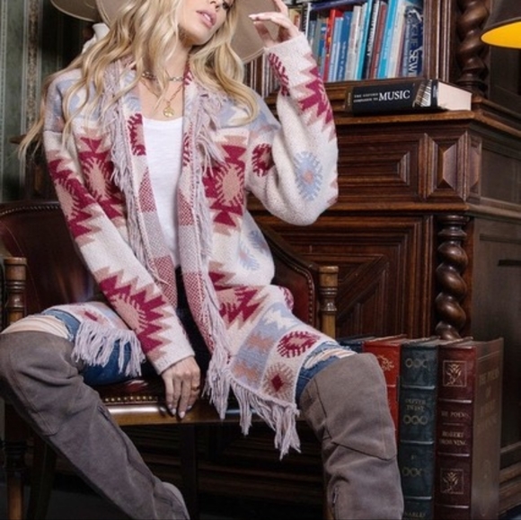 Aztec Cardigan - Picture 1 of 2